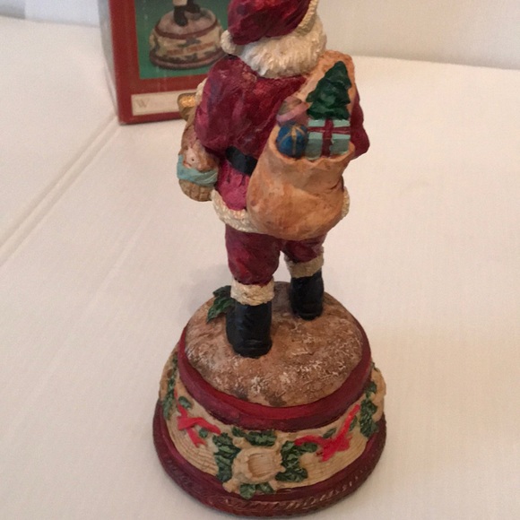 Musical Collectable Santa Figurine by Windsor - Picture 2 of 7